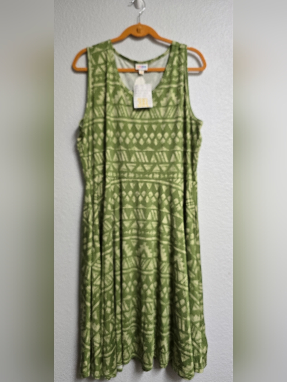Lularoe Sleeveless Green Patterned A-Line Dress With Pockets